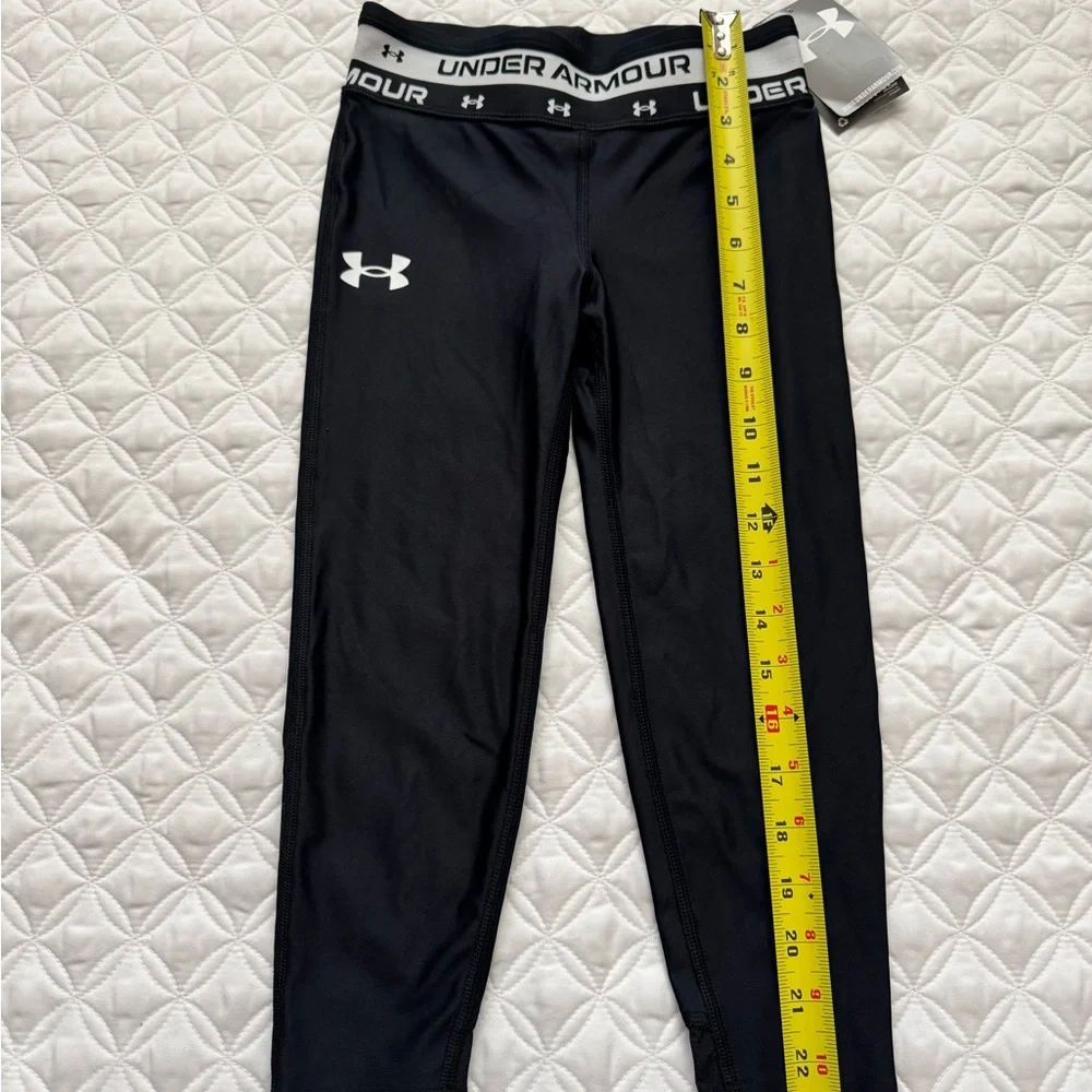 NWT Under Armour Girls HeatGear Base Layer Leggings Black Size S